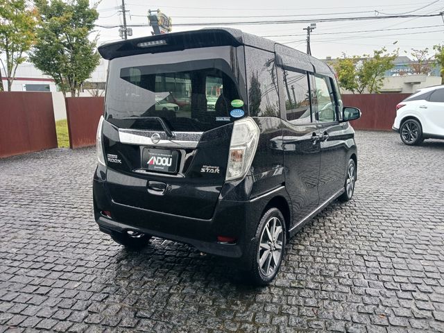Nissan DAYZ ROOX 2018-02 22068-6