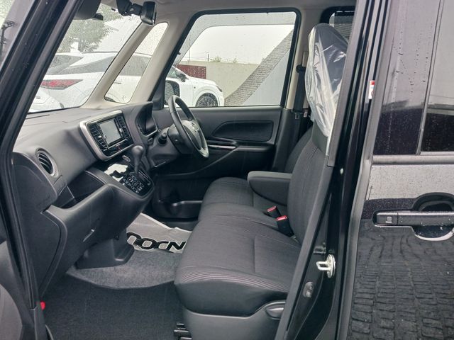 Nissan DAYZ ROOX 2018-02 22068-23