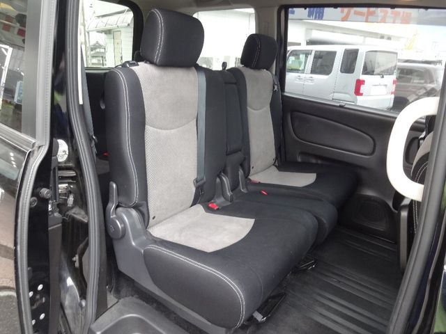 Nissan SERENA 2013-11 1420-4