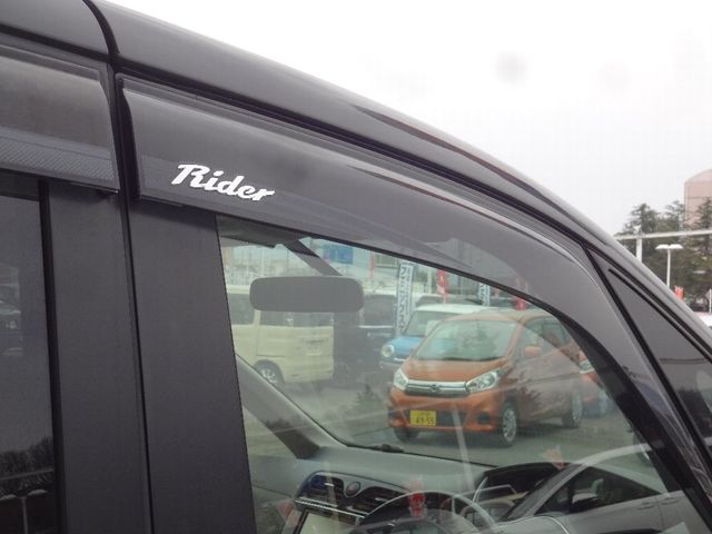 Nissan SERENA 2013-11 1420-28