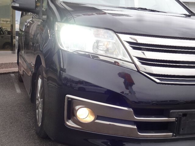 Nissan SERENA 2013-11 1420-25