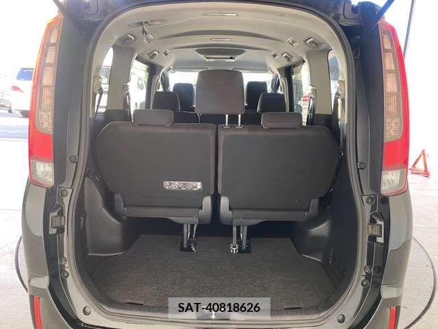 Toyota ESQUIRE 2017-02 268559-8