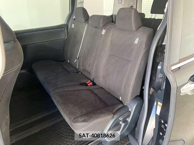 Toyota ESQUIRE 2017-02 268559-6