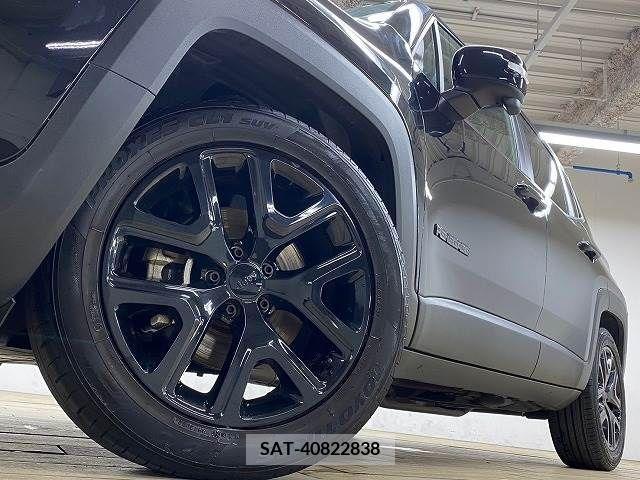 Jeep RENEGADE 2019-06 331780-11