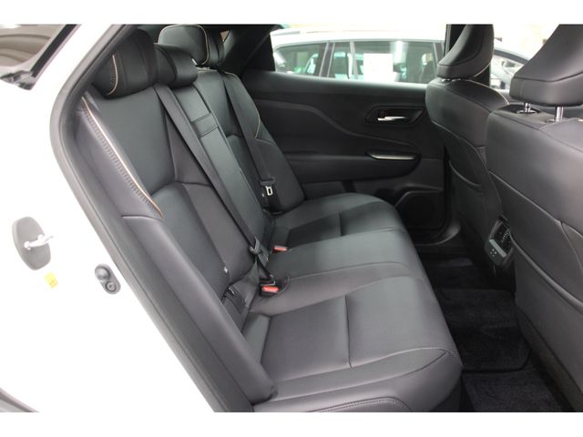 Toyota CROWN 2023-04 16623-18