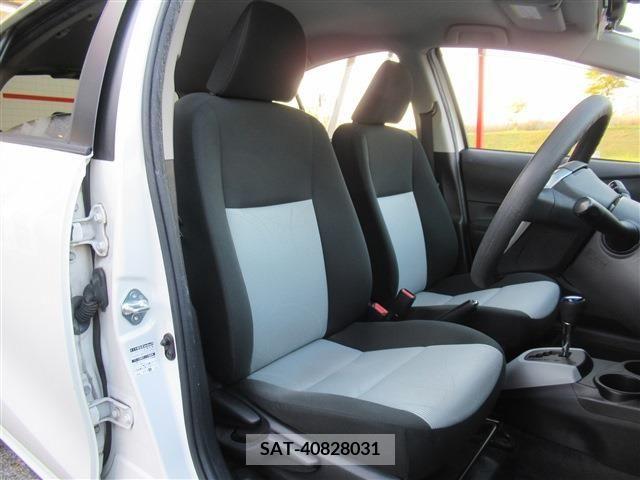 Toyota AQUA 2014-03 231009-9