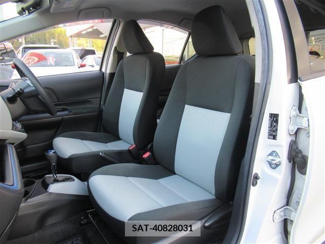 Toyota AQUA 2014-03 231009-13
