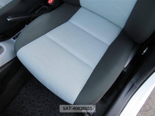 Toyota AQUA 2014-03 231009-14
