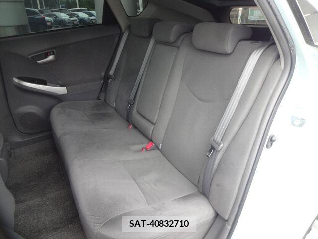 Toyota PRIUS 2010-05 282053-8