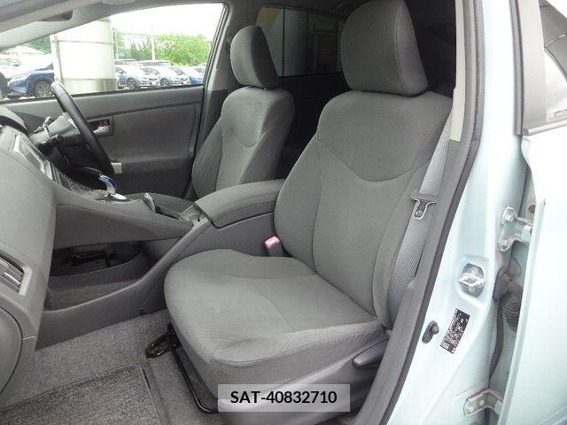 Toyota PRIUS 2010-05 282053-9