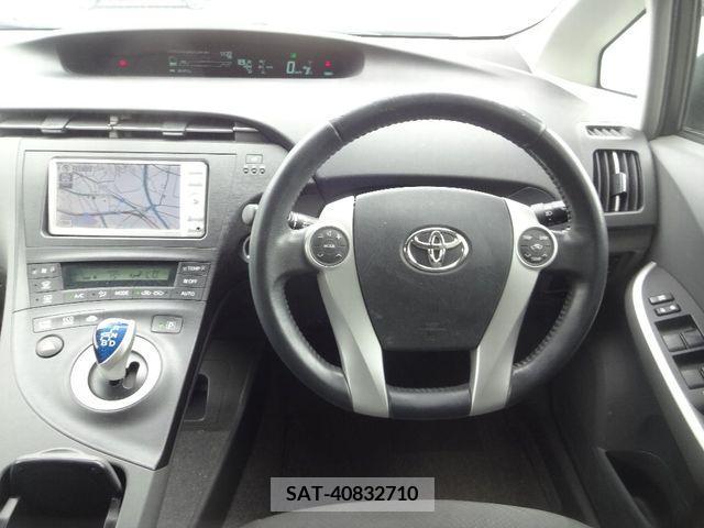 Toyota PRIUS 2010-05 282053-11
