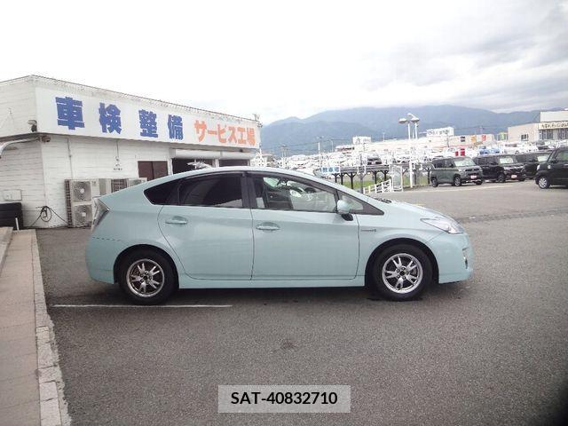 Toyota PRIUS 2010-05 282053-3