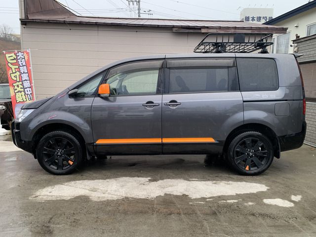 Mitsubishi DELICA D5 2017-08 193259-4