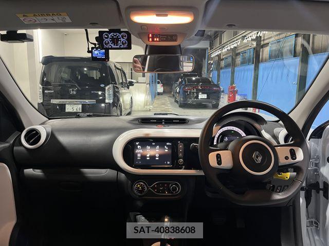 Renault TWINGO 2021-07 237435-3