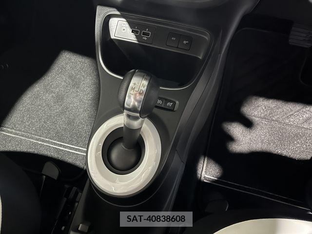 Renault TWINGO 2021-07 237435-15