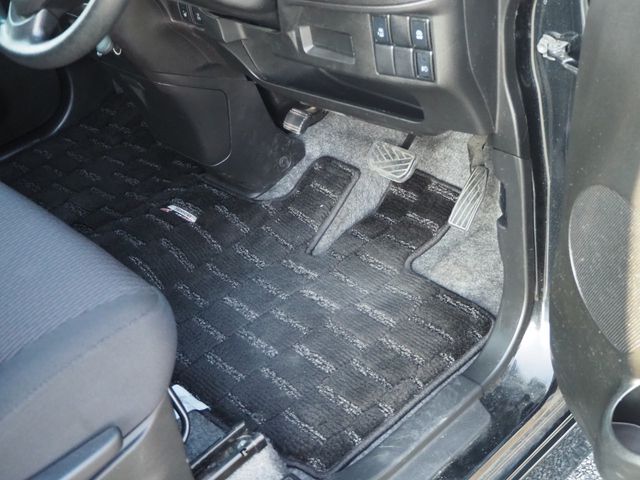 Suzuki SPACIA 2017-02 12186-20