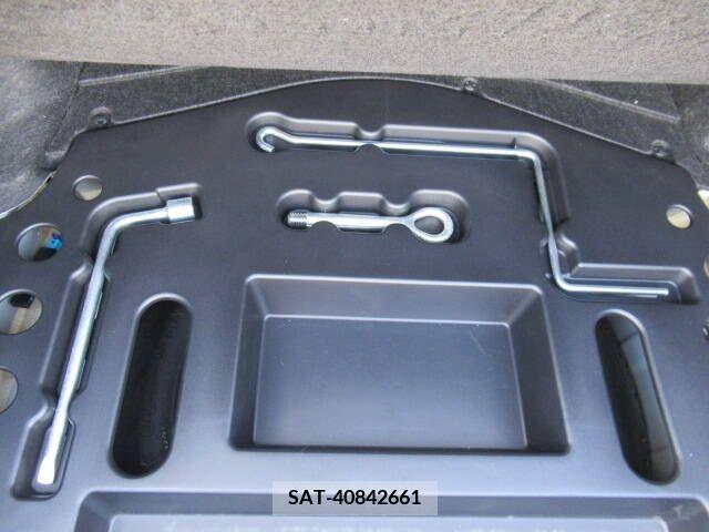 Toyota MARK X 2007-06 208231-26