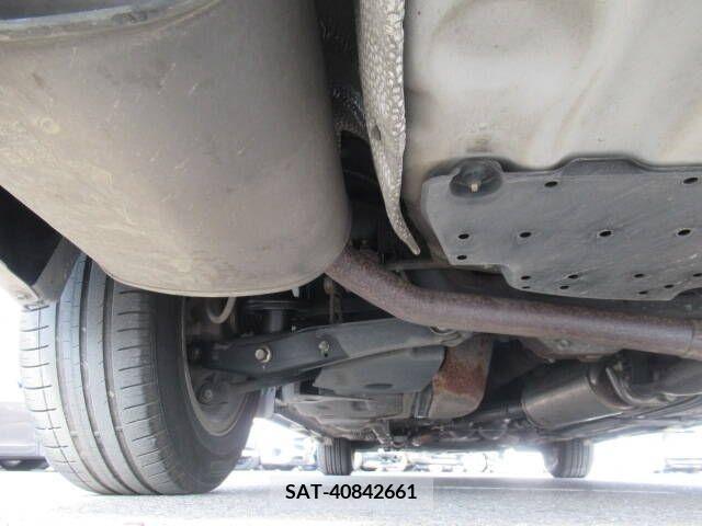 Toyota MARK X 2007-06 208231-17