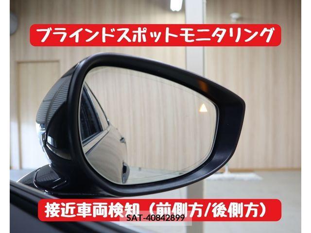Mazda CX-30 2023-11 340090-18