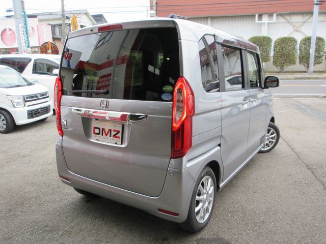 Honda N BOX 2019-04 187705-5