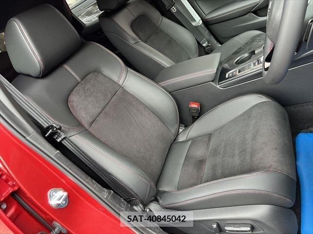Honda CIVIC 2024-03 332690-12