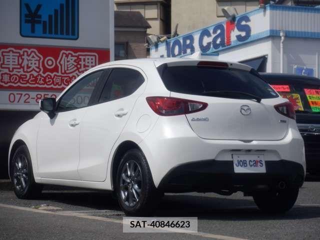 Mazda DEMIO 2017-01 267633-2