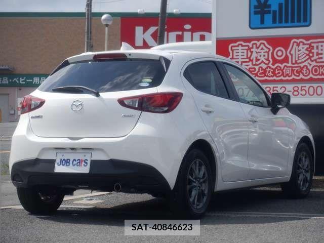 Mazda DEMIO 2017-01 267633-5