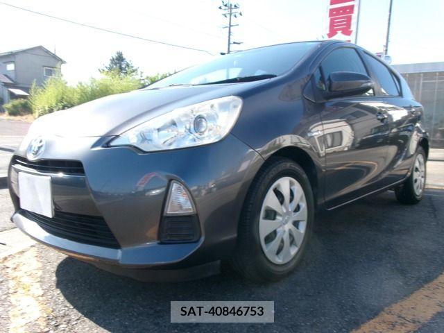 Toyota AQUA 2012-03 327255-0