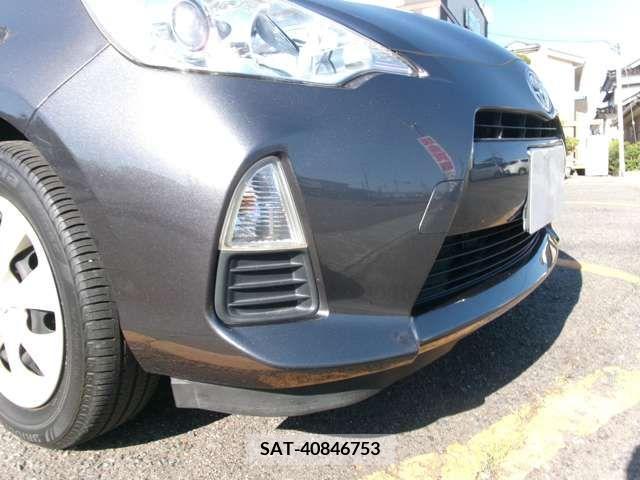 Toyota AQUA 2012-03 327255-18