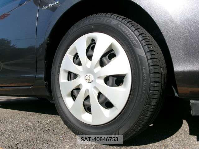 Toyota AQUA 2012-03 327255-15