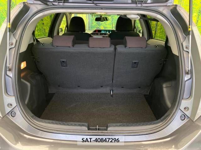 Toyota AQUA 2012-04 260640-10