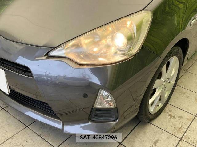 Toyota AQUA 2012-04 260640-11