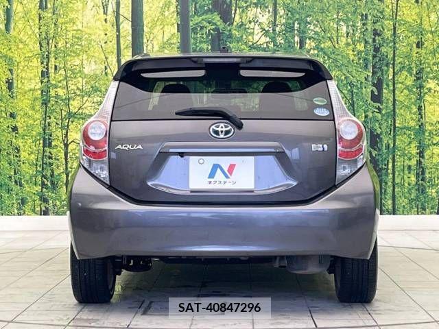 Toyota AQUA 2012-04 260640-15