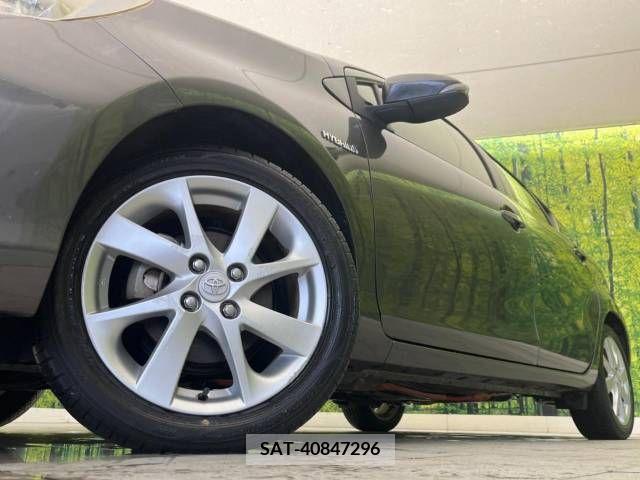 Toyota AQUA 2012-04 260640-12
