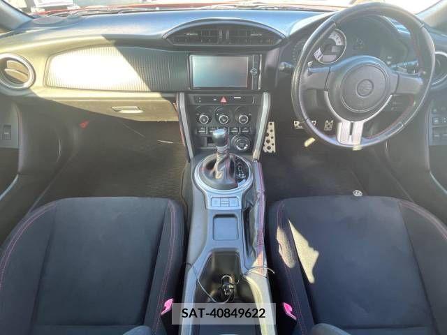Toyota 86 2013-10 225114-1