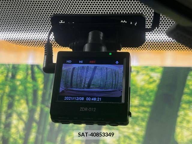 Toyota SIENTA 2018-11 378348-5