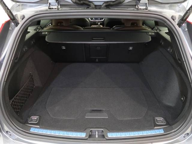 Volvo V60 2021-02 941-12