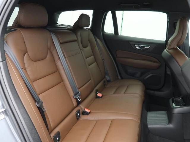 Volvo V60 2021-02 941-11
