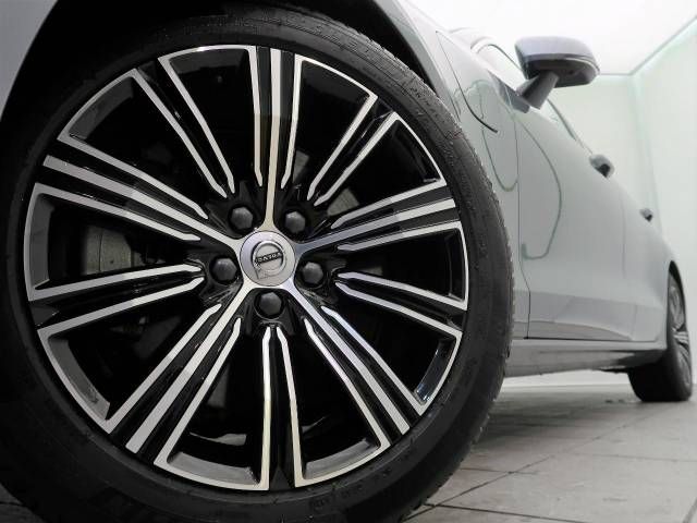 Volvo V60 2021-02 941-14