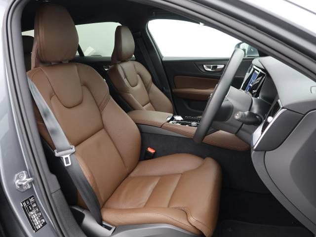 Volvo V60 2021-02 941-10