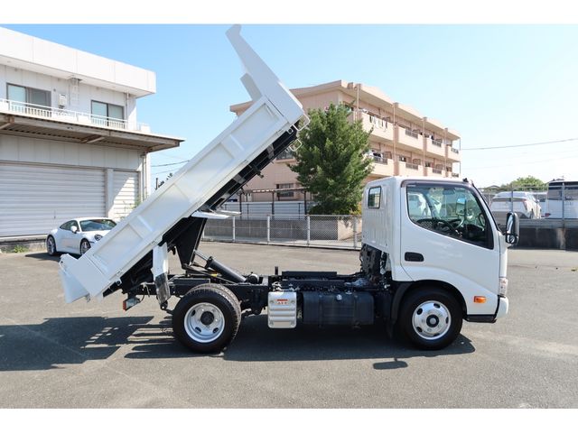Hino DUTRO 2022-04 12270-9