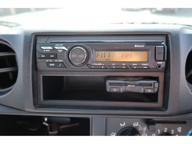 Hino DUTRO 2022-04 12270-4