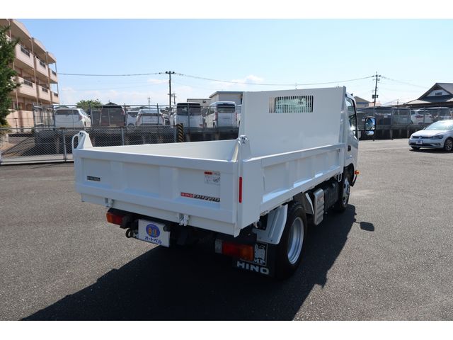 Hino DUTRO 2022-04 12270-2