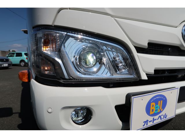 Hino DUTRO 2022-04 12270-8