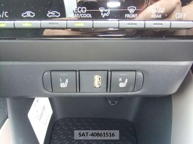 Toyota YARIS 2020-09 379849-16