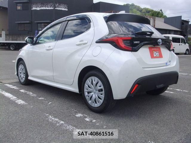 Toyota YARIS 2020-09 379849-8