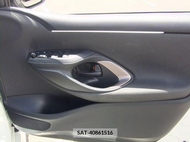 Toyota YARIS 2020-09 379849-19