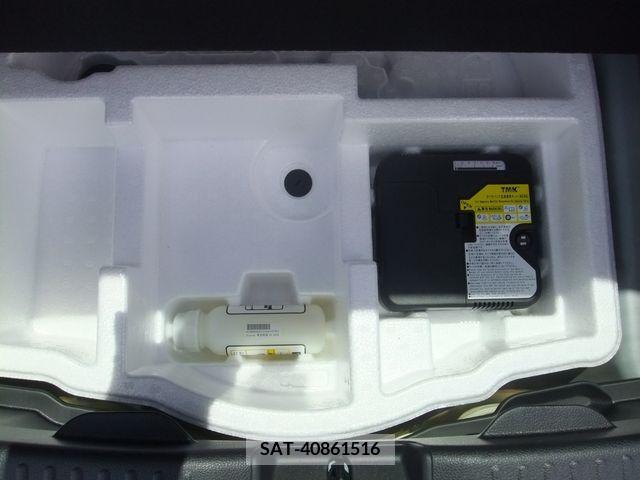 Toyota YARIS 2020-09 379849-18