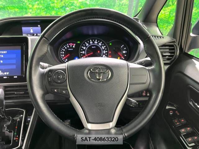 Toyota VOXY 2018-11 213741-12