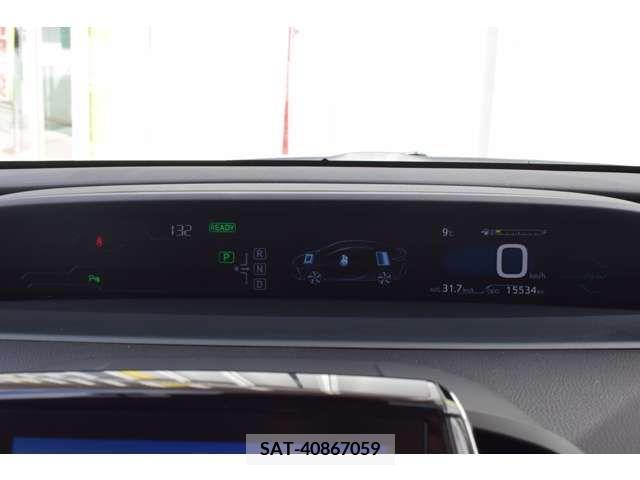 Toyota PRIUS PHV 2018-06 215207-16